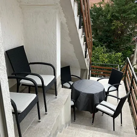 Majda Apartament Rab Town